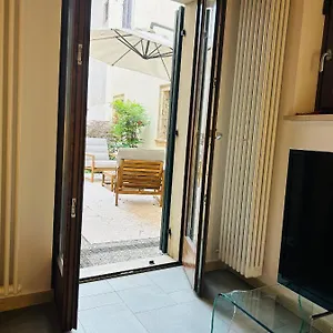  Apartment Vittoria Italy