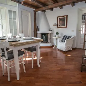 https://sweet-penthouse-campo-dei-fiori.it-romehotels.com